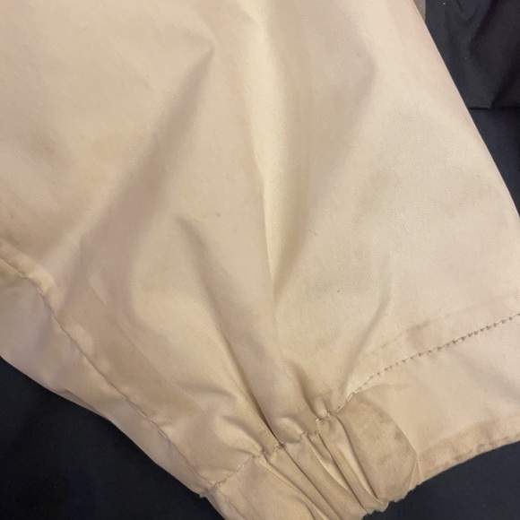 Helly Hansen boys pull over rain jacket. Size 5T - Picture 3 of 3